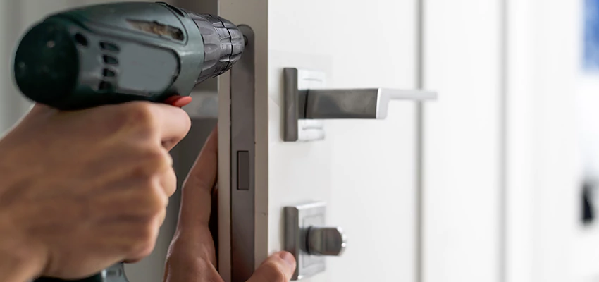 Locksmith For Lock Replacement Near Me in Cathedral City, CA